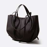 Fashionable Tote Bag