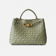 Black Woven Hangbag 